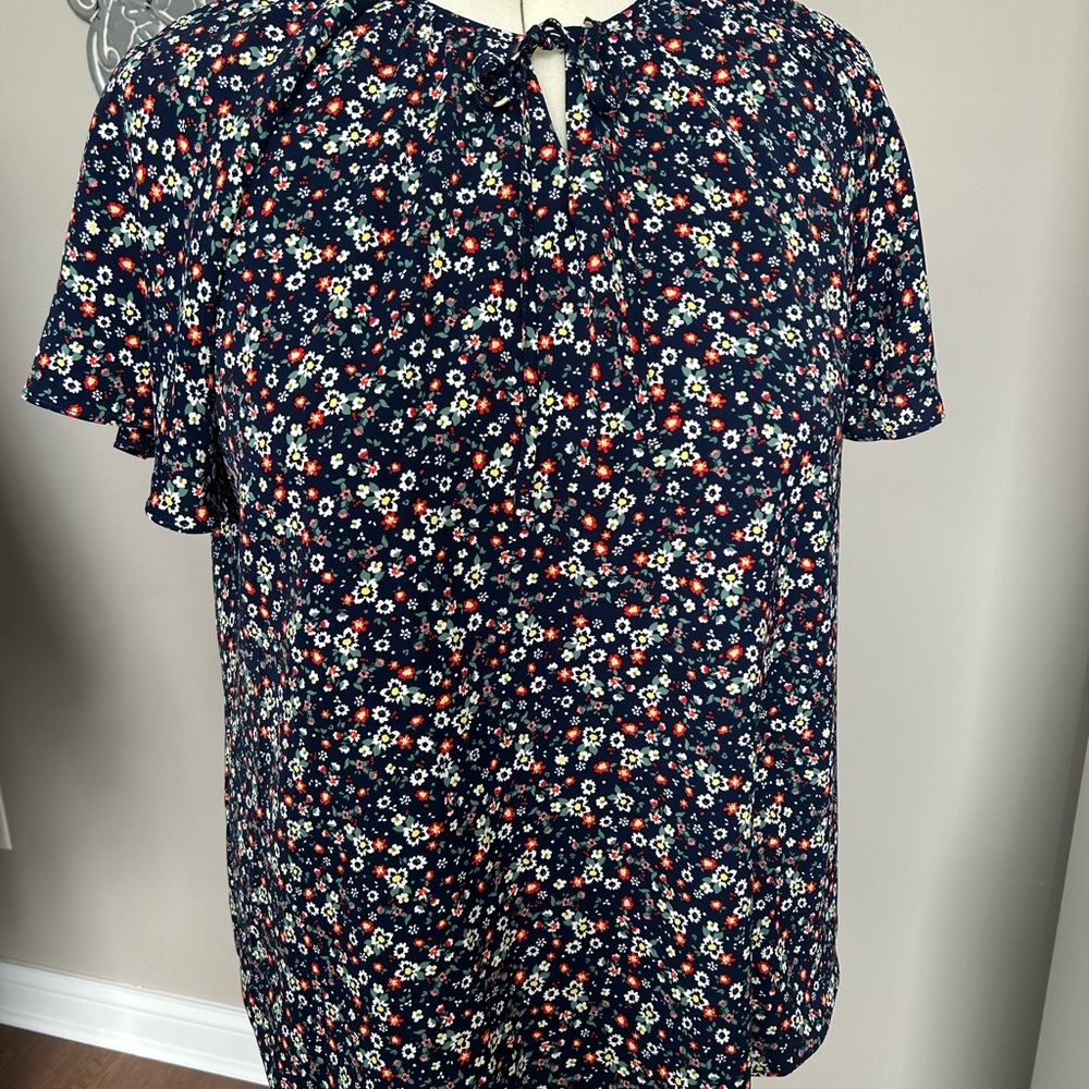 Women’s 2XL Navy Floral Blouse